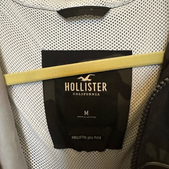 Hollister Wind Breaker Hoodie camo and black med - Picture 5 of 7